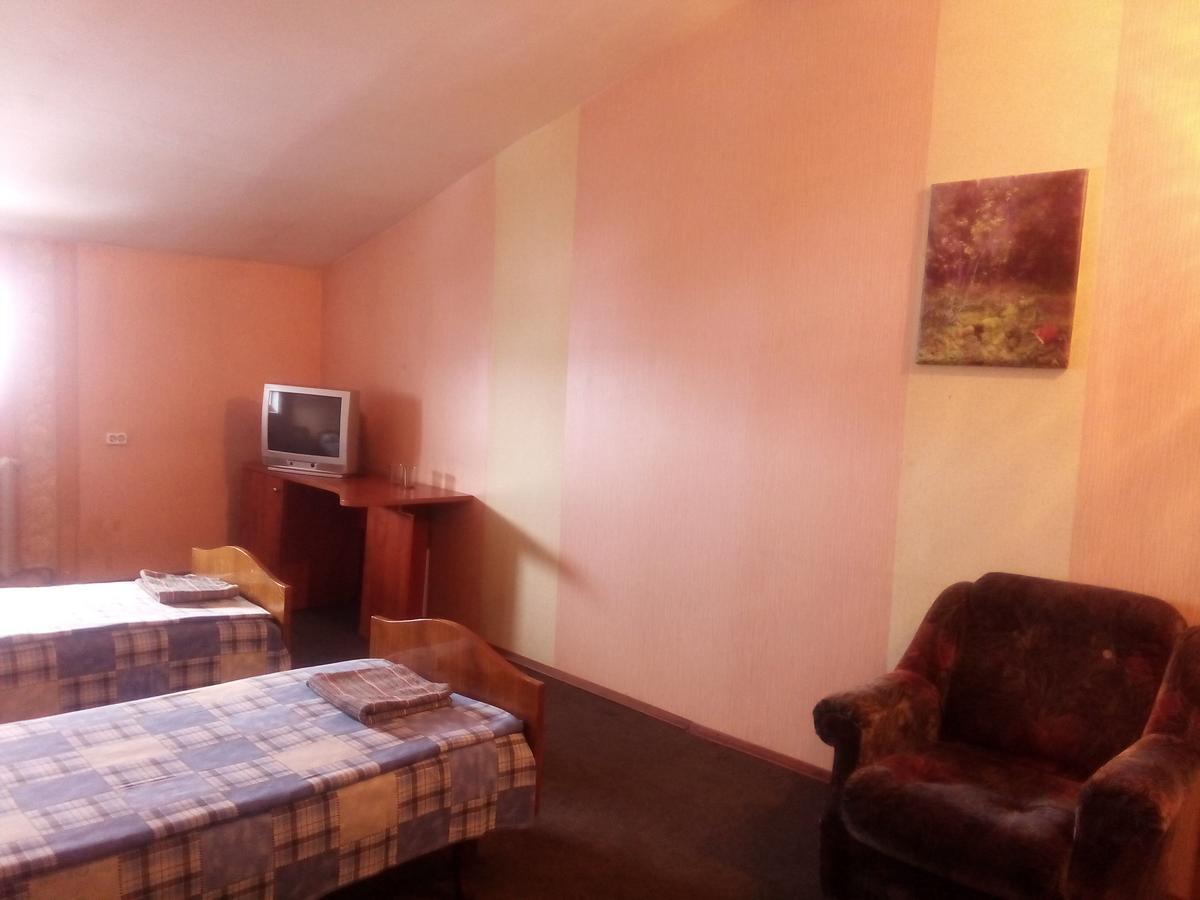 Kadm Motel Minsk Bagian luar foto