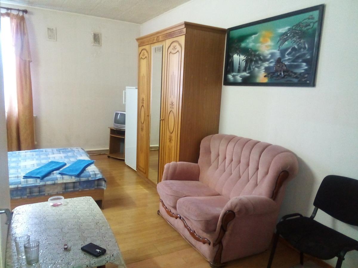Kadm Motel Minsk Bagian luar foto